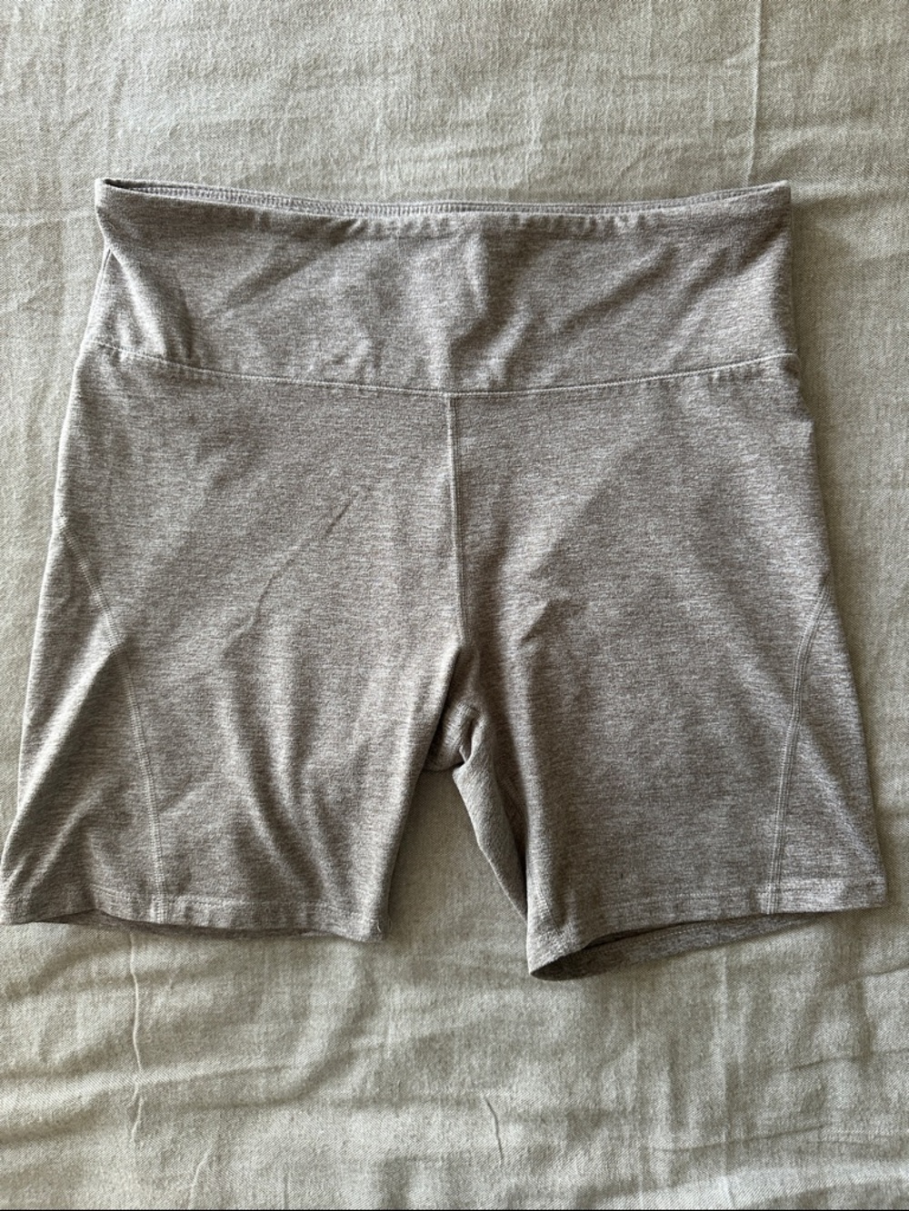Zobha Heathered Beige Gray High-Rise Bike Shorts 5”